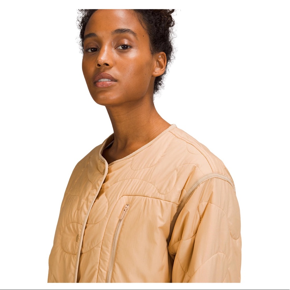 Lululemon Insulated Quilted Long Bomber size 12 brand new with tags colo… - Picture 3 of 4